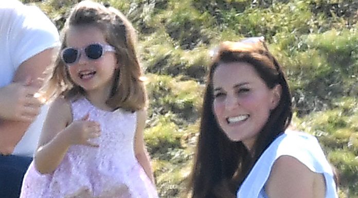 Kate Middleton y el vídeo viral en el que su hija Charlotte le copia los gestos