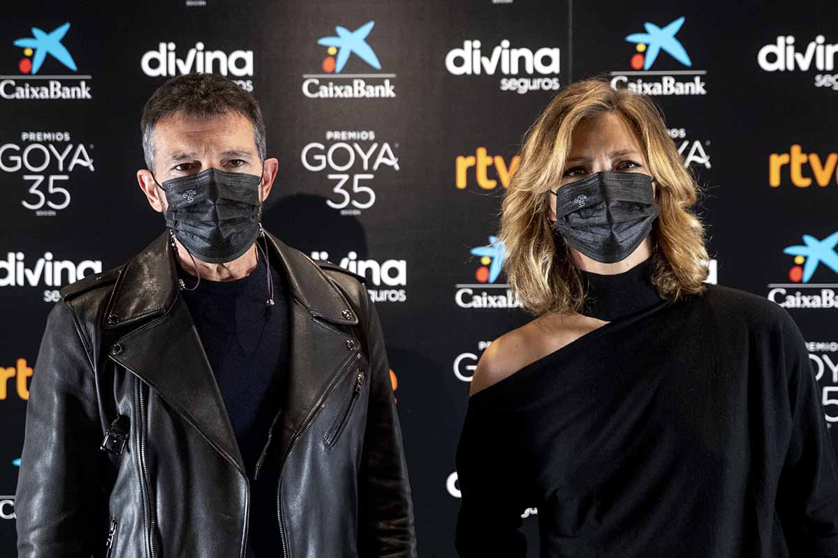 Robert de Niro, Charlize Theron y Salma Hayek se darán cita en los Premios Goya 2021