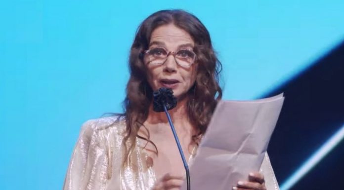 Victoria Abril pide perdón en los Premios Feroz: "Para mí todas las vidas cuentan"