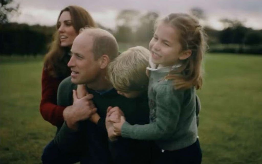 Guillermo y Kate enamoran con el vídeo familiar que copiarán el resto de 'royals'