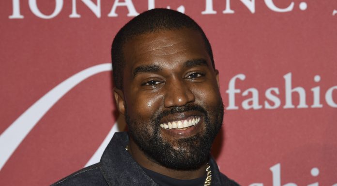 Prohiben a Kanye West acudir a los premios Grammy 2022