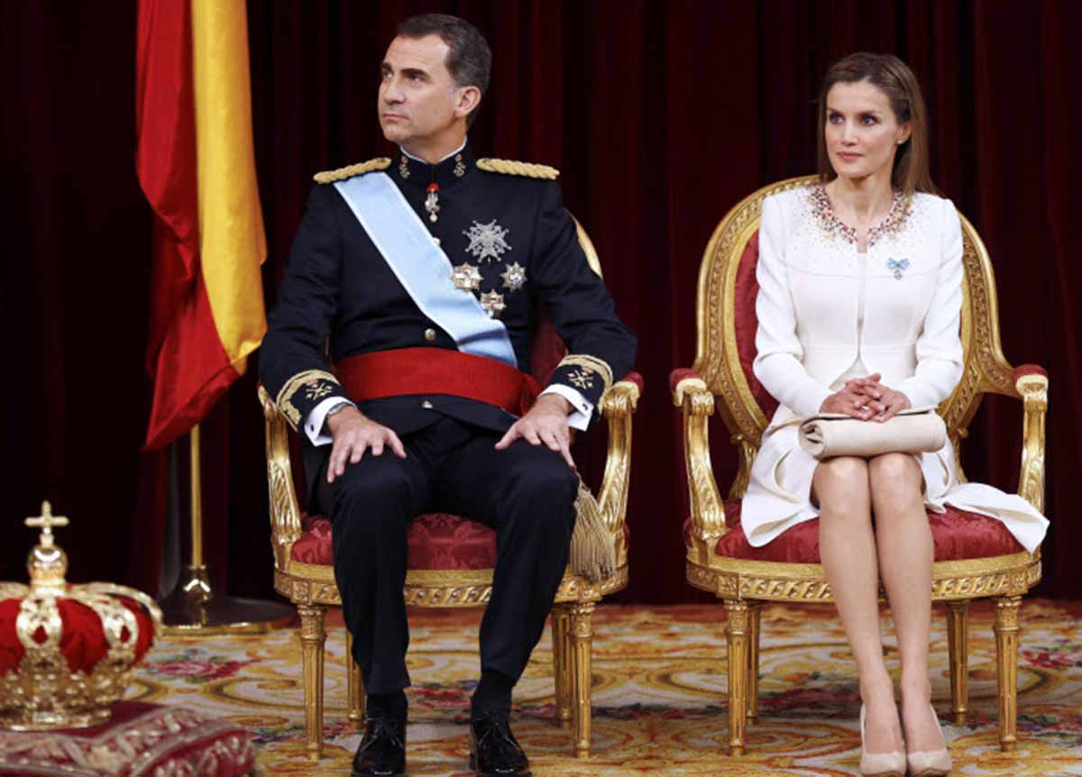 Los reyes Felipe VI y Letizia, durante la proclamación del Principe de Asturias Felipe de Borbon y Grecia como Rey de España, en las Cortes  , Madrid 19/06/2014 EFE/Paco Campos ***POOL*** NO VENTAS