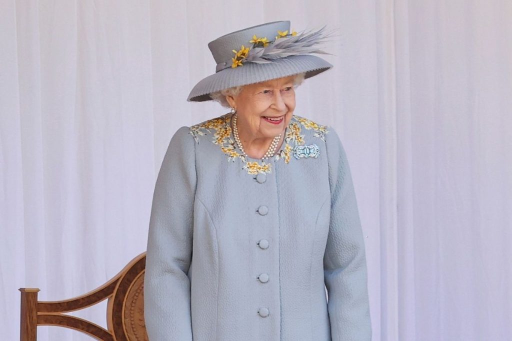 La salud de la reina Isabel II sigue preocupando: cancela su reaparición por una lesión