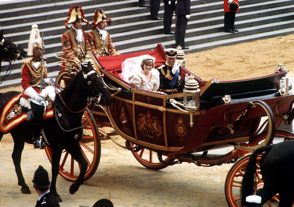 40 aniversario de la boda de Carlos y Diana: del tímido beso a Camilla entre los invitados