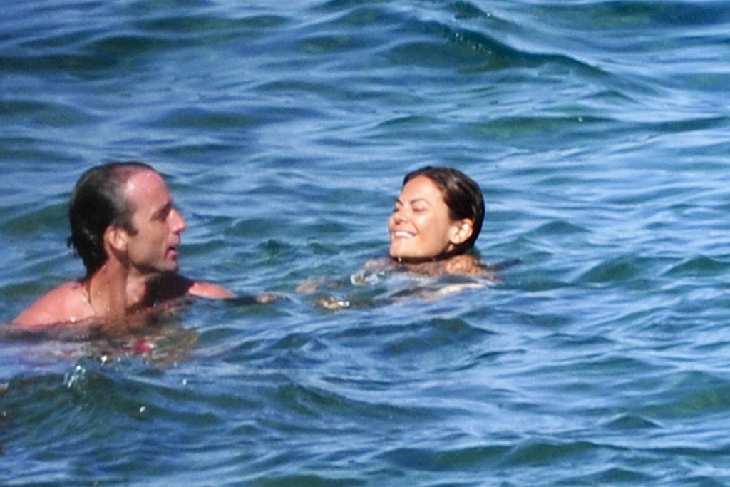 Álvaro Muñoz Escassi y María José Suárez, pillados juntos en el Caribe semanas antes de la separación de la modelo de su marido