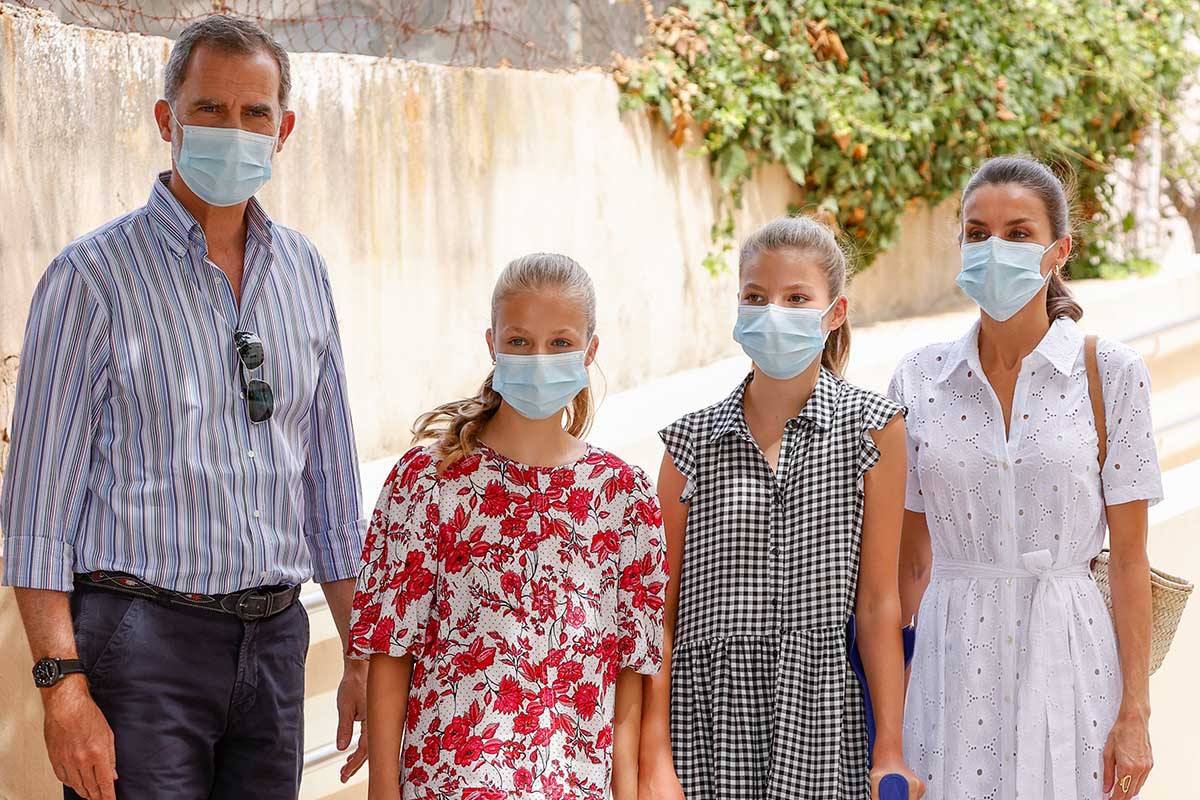 Spanish King Felipe VI and Queen Letizia Ortiz with daughters princess of Asturias Leonor de Borbon and Sofia de Borbon during a visit to Naum center on occasion of their stay on Mallorca in Mallorca on Tuesday, 11 August 2020