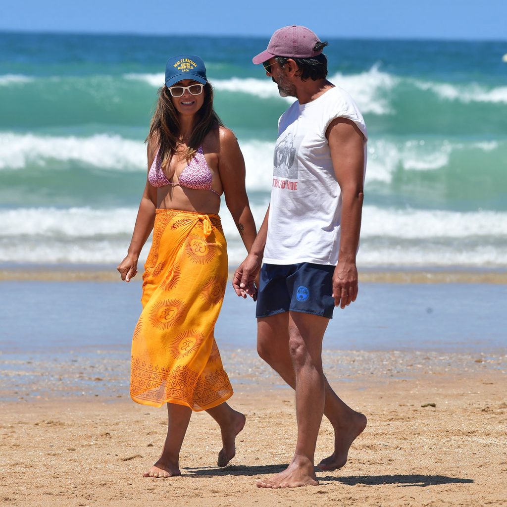 Nuria Roca y Juan del Val demuestran su amor por las playas de Cádiz