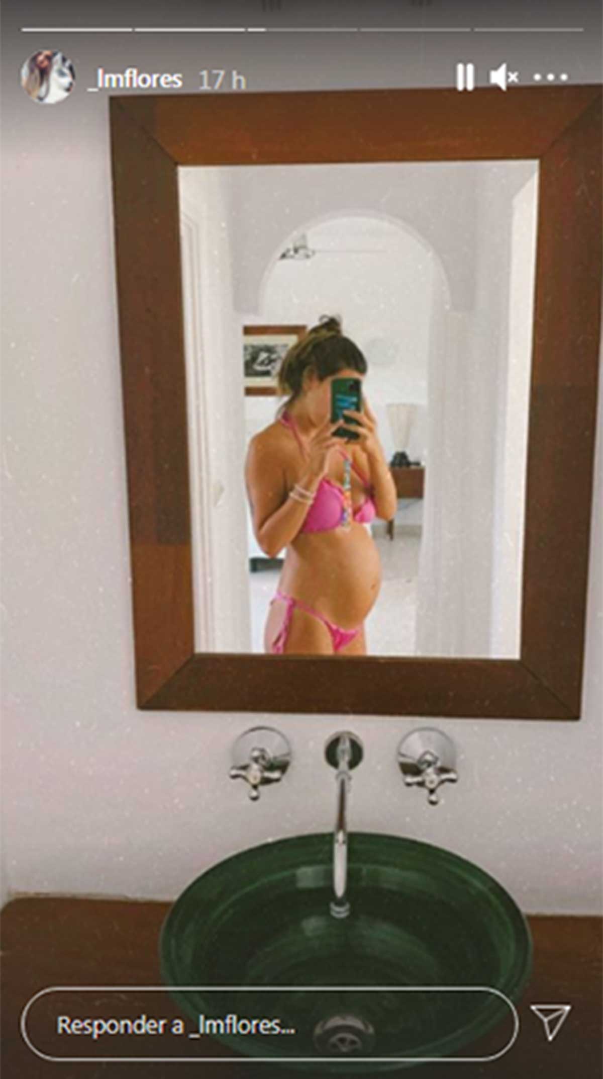 El posado en bikini de Laura Matamoros: ya se le nota la tripita de embarazada