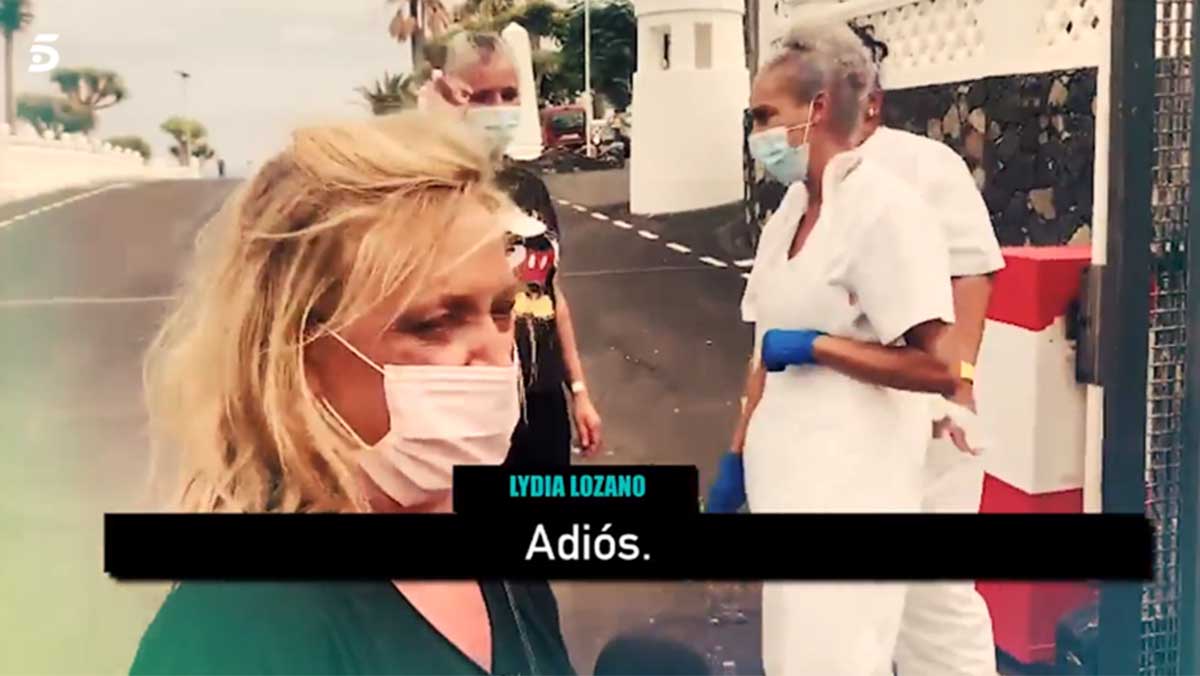 Las amargas lágrimas de Lydia Lozano al oír los duros testimonios de las víctimas del volcán de La Palma
