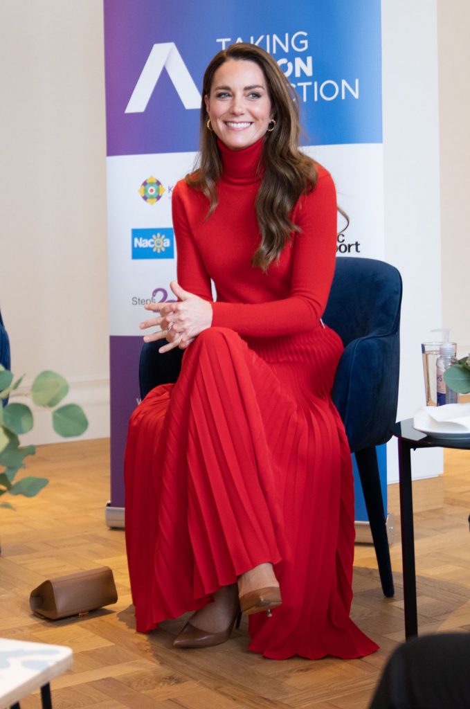Kate Middleton, con ojeras, pero absolutamente maravillosa de rojo