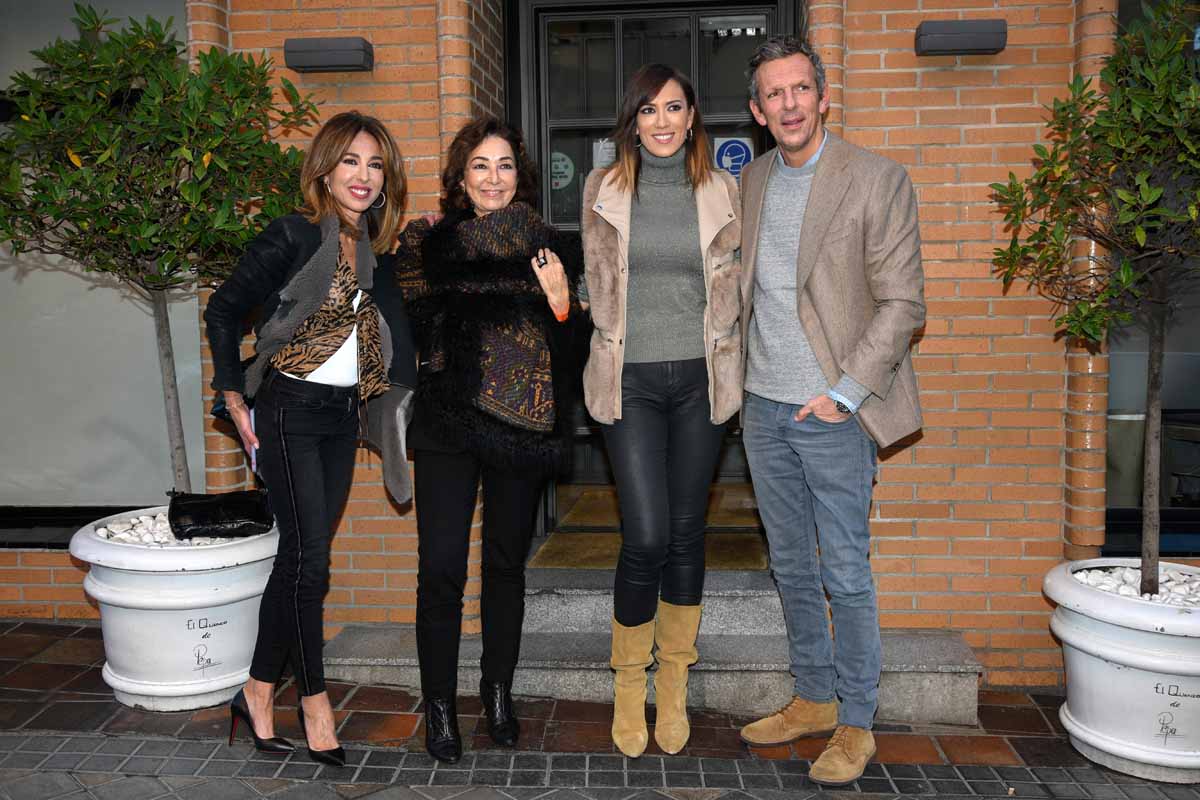 Ana Terradillos, Ana Rosa Quintana, Patricia Pardo y Joaquín Prat en una comida en Madrid