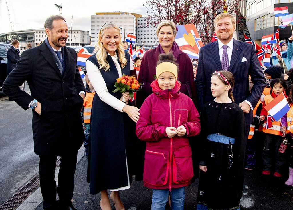 reyes de holanda y principes de noruega juntos