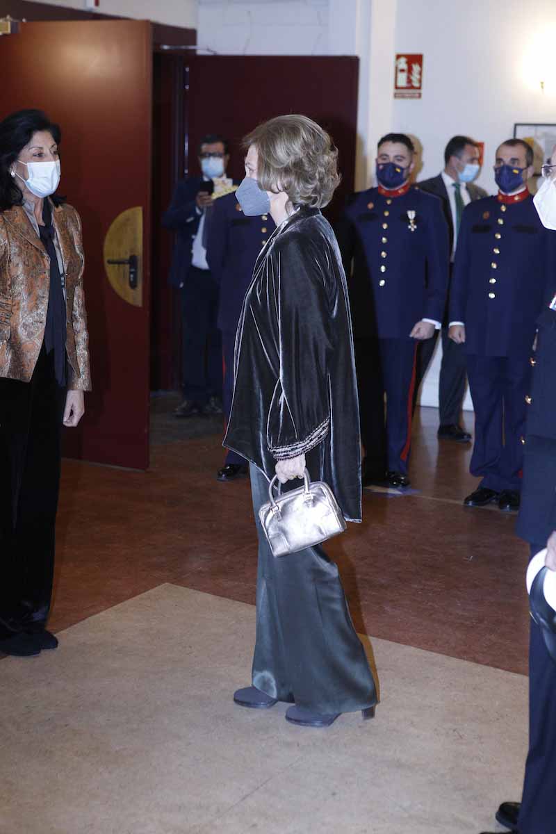 La esquiva aparición de la Reina Sofía en su último acto público