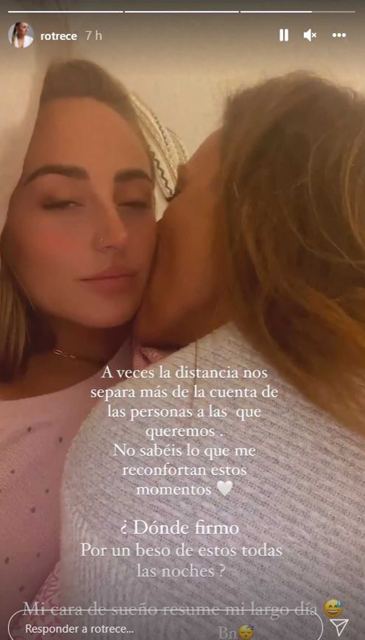 Rocío Flores, Olga Moreno beso