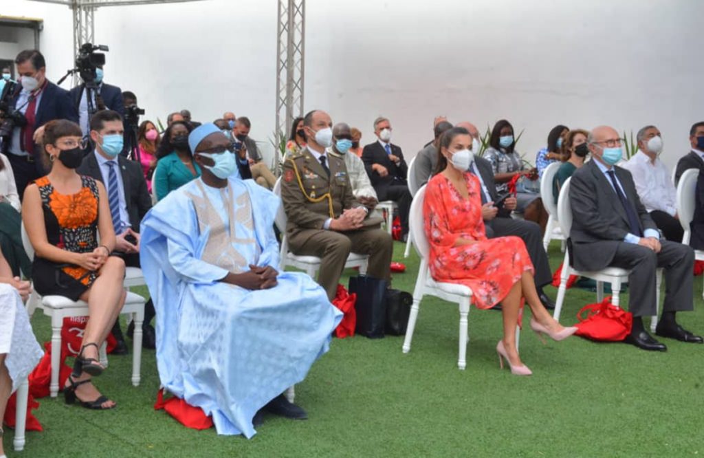 la reina letizia inaugura el nuevo Instituto Cervantes de Senegal