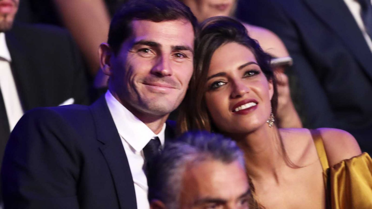 Quién es la modelo que presentó la Copa Mundial junto a Iker Casillas?