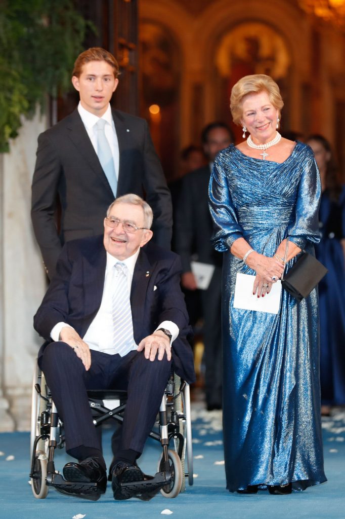 La Reina Sofía viaja a Grecia para estar con su hermano, Constantino, en la UCI