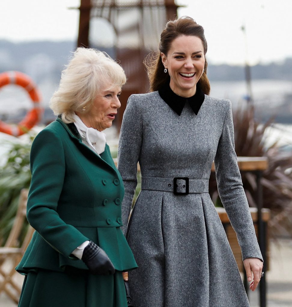 Kate Middleton (con joyas de Diana) acepta la invitación de Carlos y Camilla a un raro acto conjunto