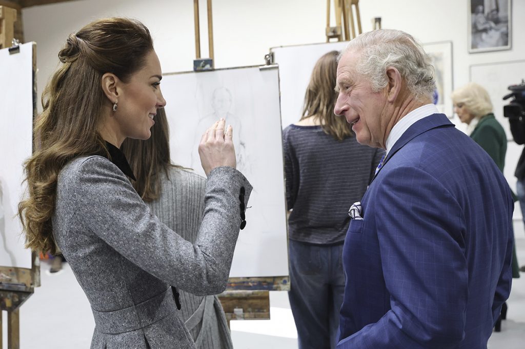 Kate Middleton (con joyas de Diana) acepta la invitación de Carlos y Camilla a un raro acto conjunto