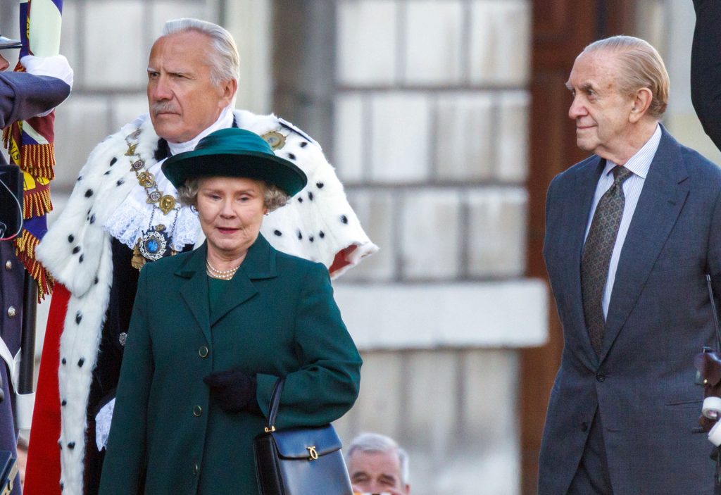 Robo de joyas millonario a la reina Isabel en el rodaje de 'The Crown'