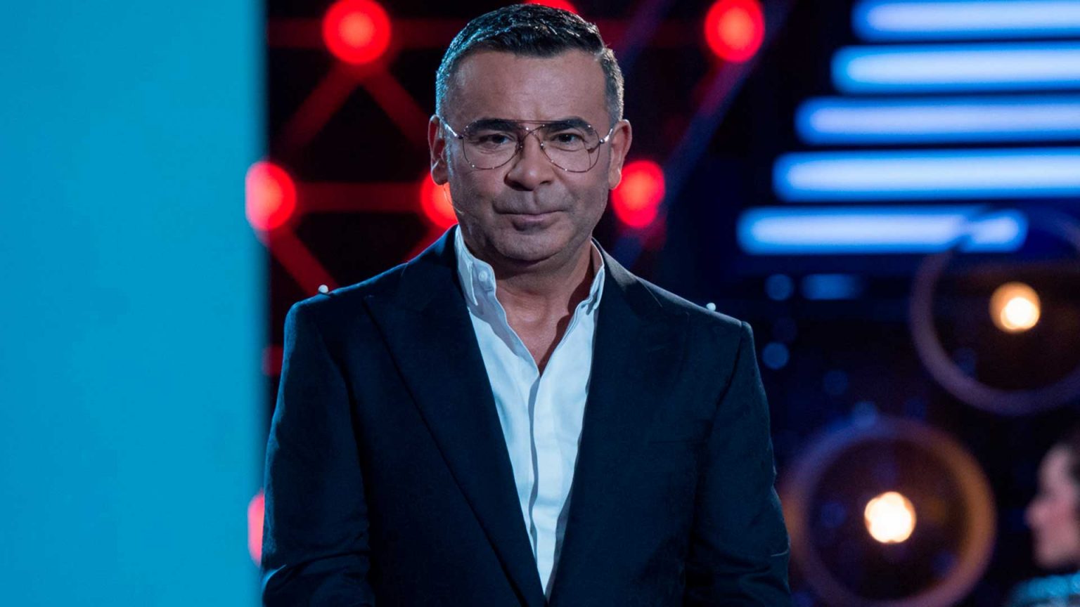 Telecinco confirma a los presentadores de 'Supervivientes 2022', con cambio de cadena incluido