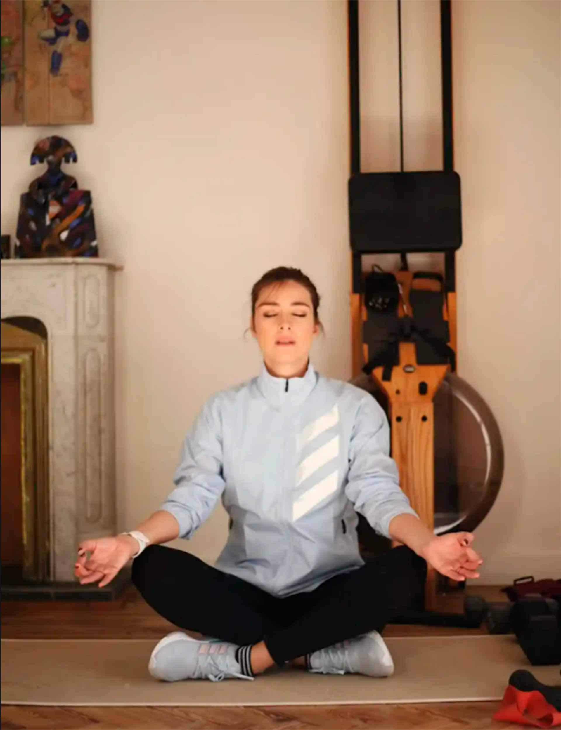 Sandra Barneda yoga meditación