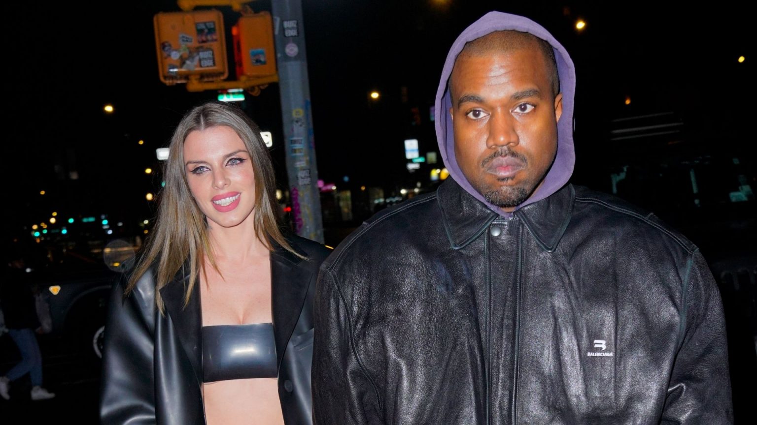 Julia Fox confiesa que su relación con Kanye West fue un montaje con momentos "reales"