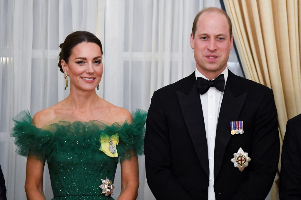 Kate Middleton, la más bella del baile con las esmeraldas de la reina Isabel