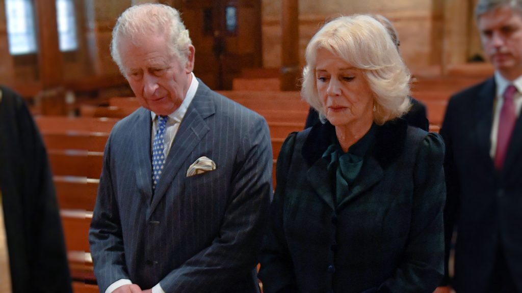 Buckingham quiere que Camilla deje de ser considerada "consorte"