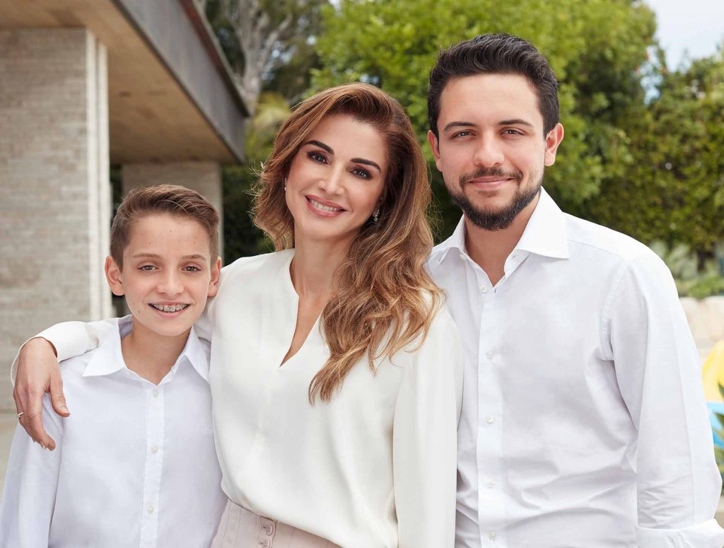 Rania de Jordania con sus hijos