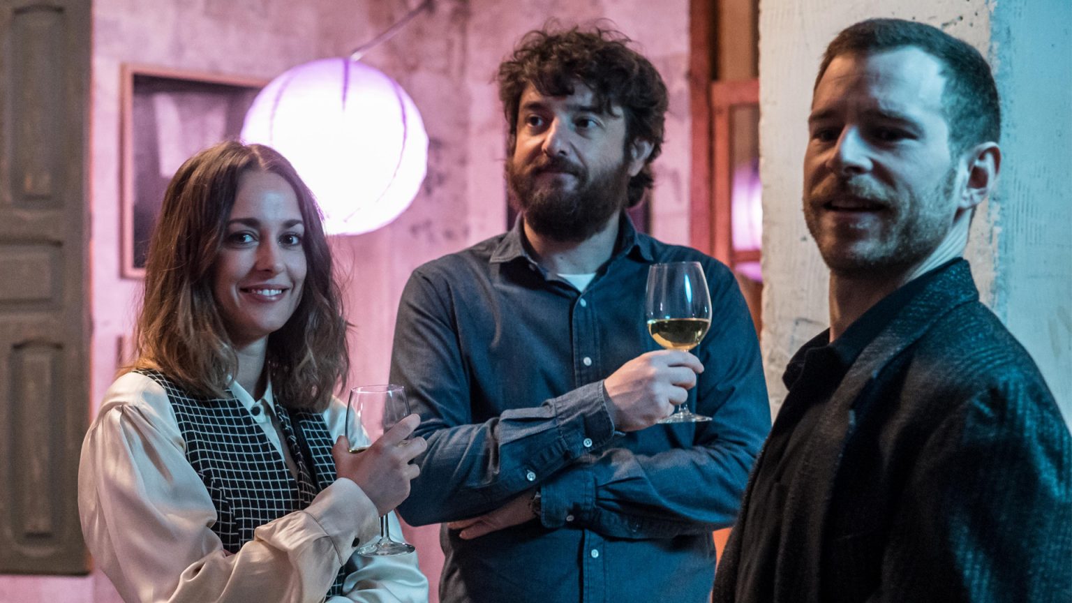 'Eres tú', la nueva comedia romántica española de Netflix, termina su rodaje