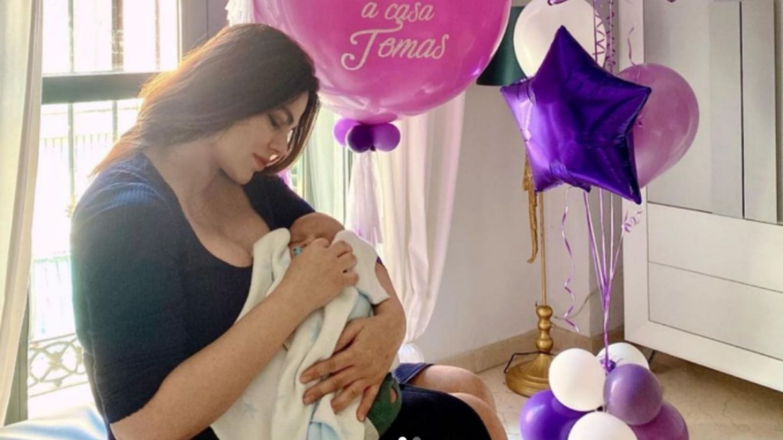 Fotos del día: Marisa Jara ya está en casa con su bebé