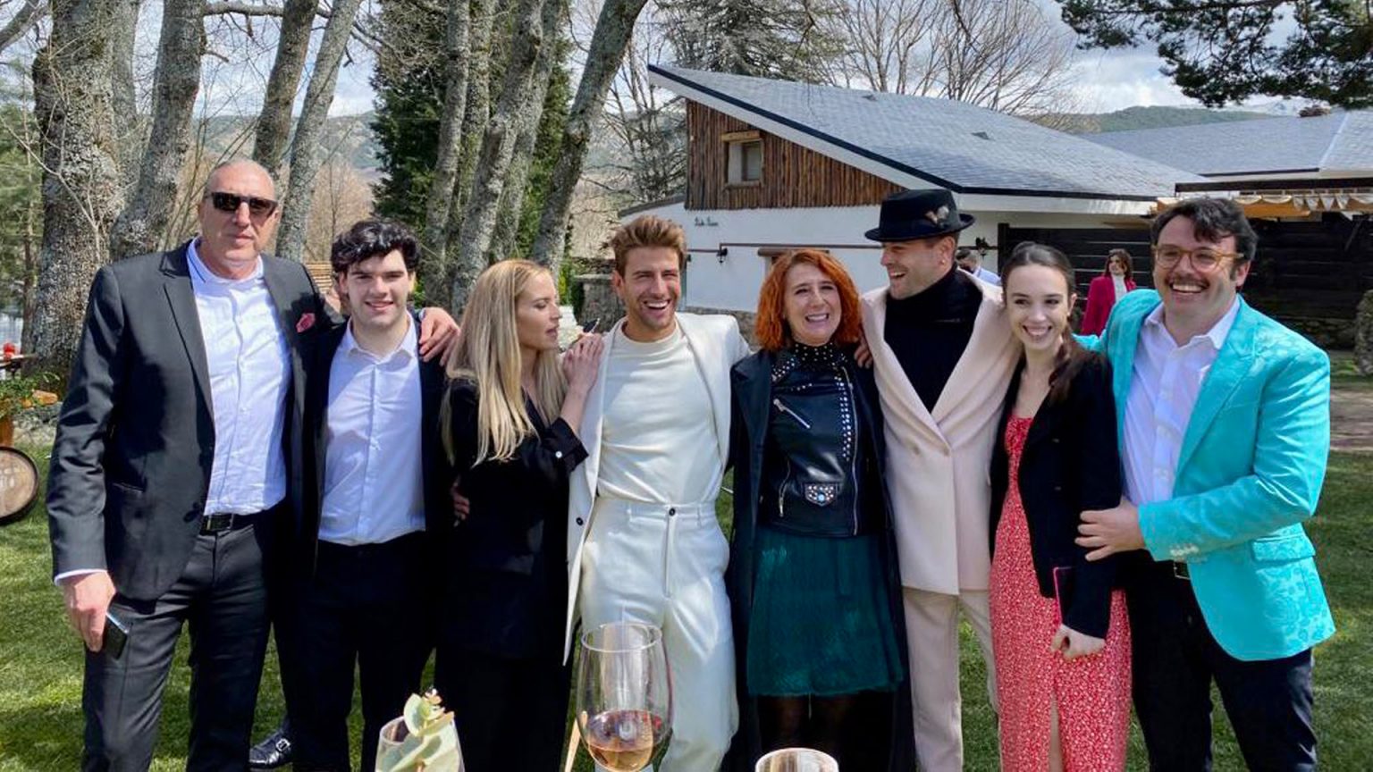 La boda de Mario Marzo reúne al casting de 'Los protegidos' casi al completo