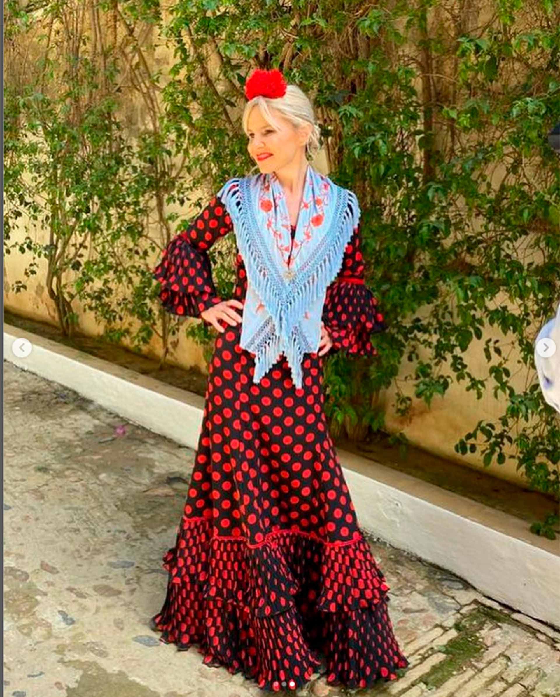 Eugenia-Martínez-de-Irujo-Lourdes-Montes-look