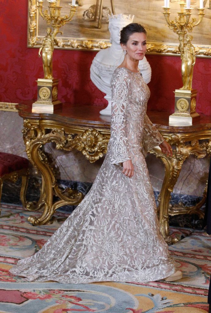 Estos son los nuevos pendientes de la Reina Letizia: diamantes, reciclados, caros y baratos