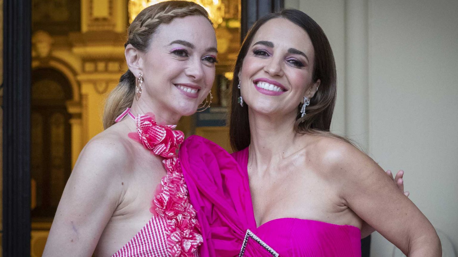 Paula Echevarría y Marta Hazas impactan con sus looks más atrevidos