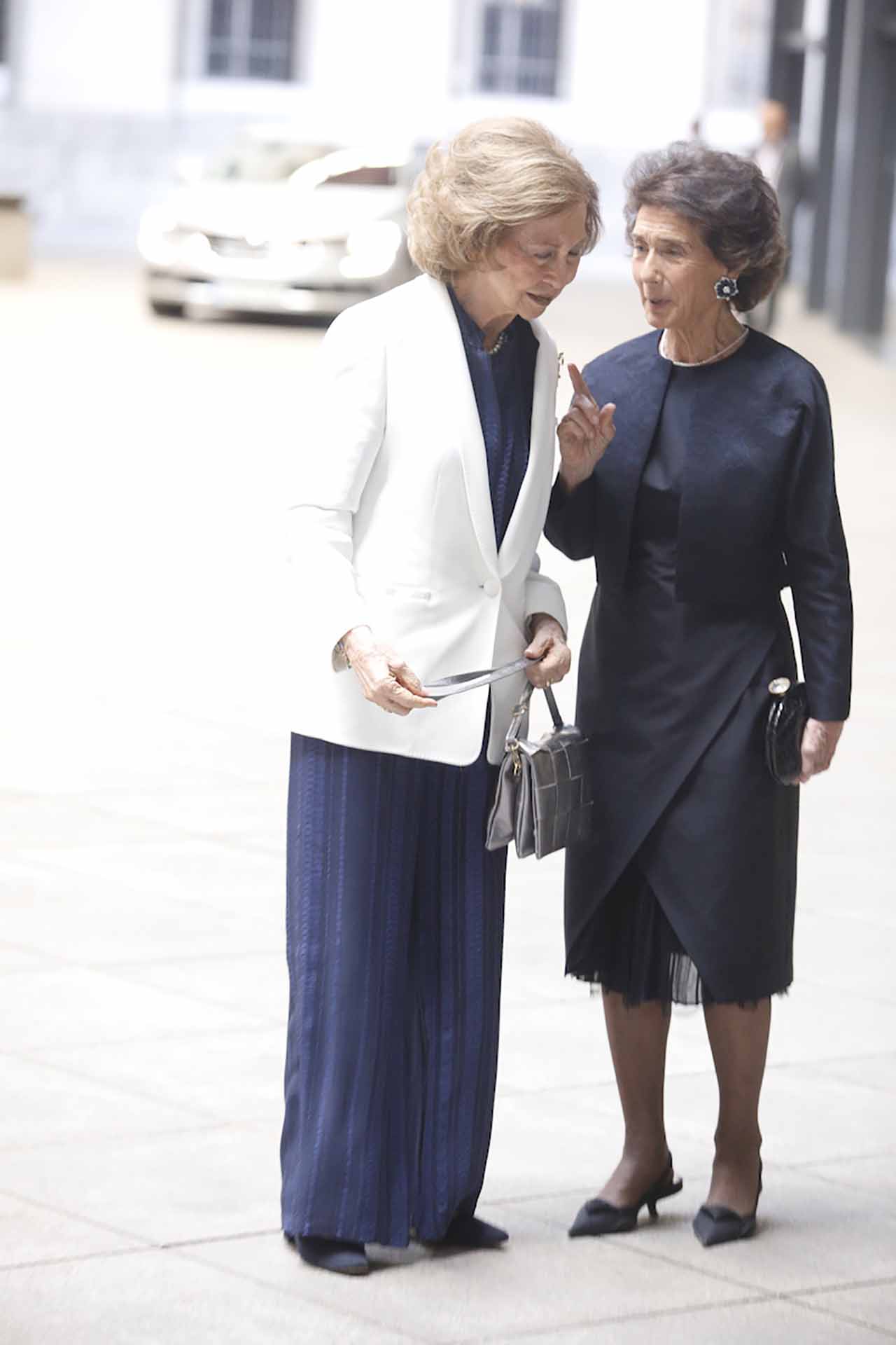 Cita entre cuñadas: la Reina Sofía coincide con la infanta Margarita en un concierto