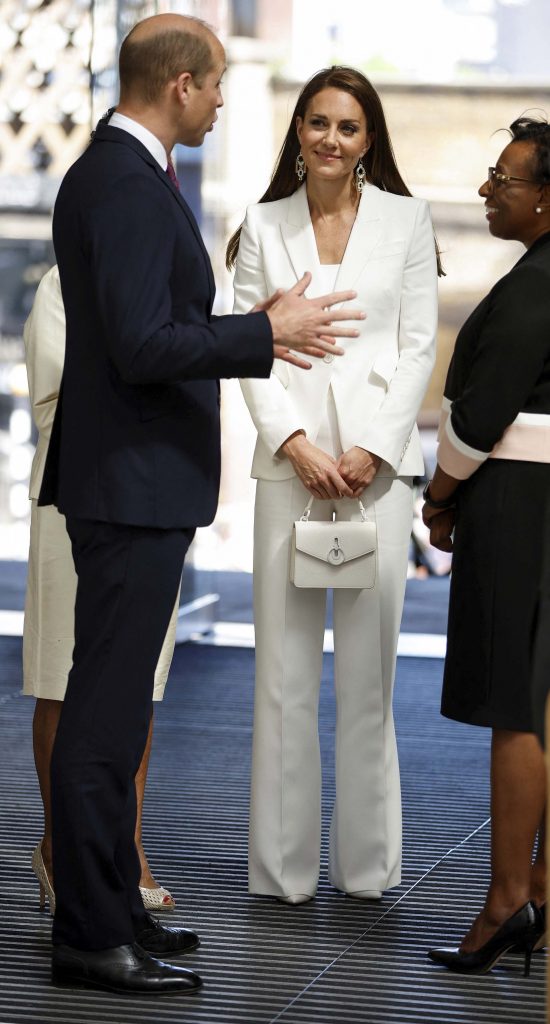 Kate Middleton lleva los pendientes más originales de su joyero (y son baratos)