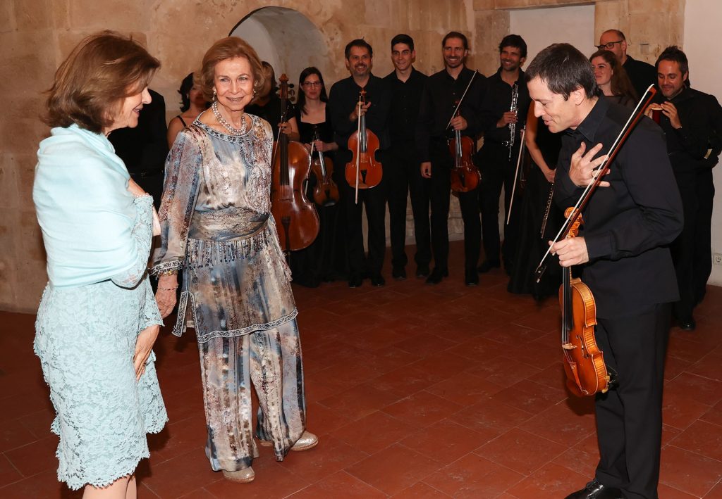 La Reina Sofía, de concierto en Salamanca, vuelve a ser la más moderna