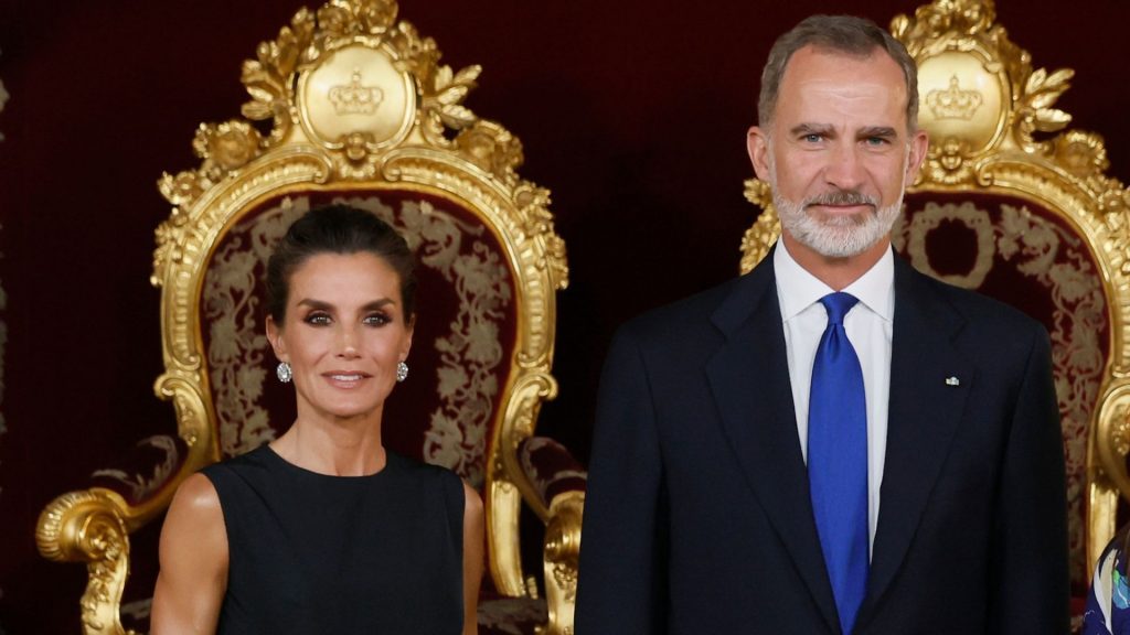 Los Reyes Felipe y Letizia, desolados tras el devastador terremoto de Marruecos