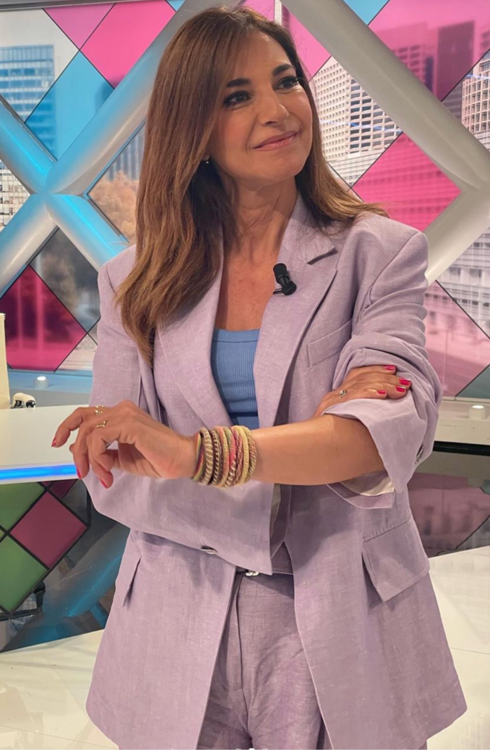 Mariló Montero traje lila