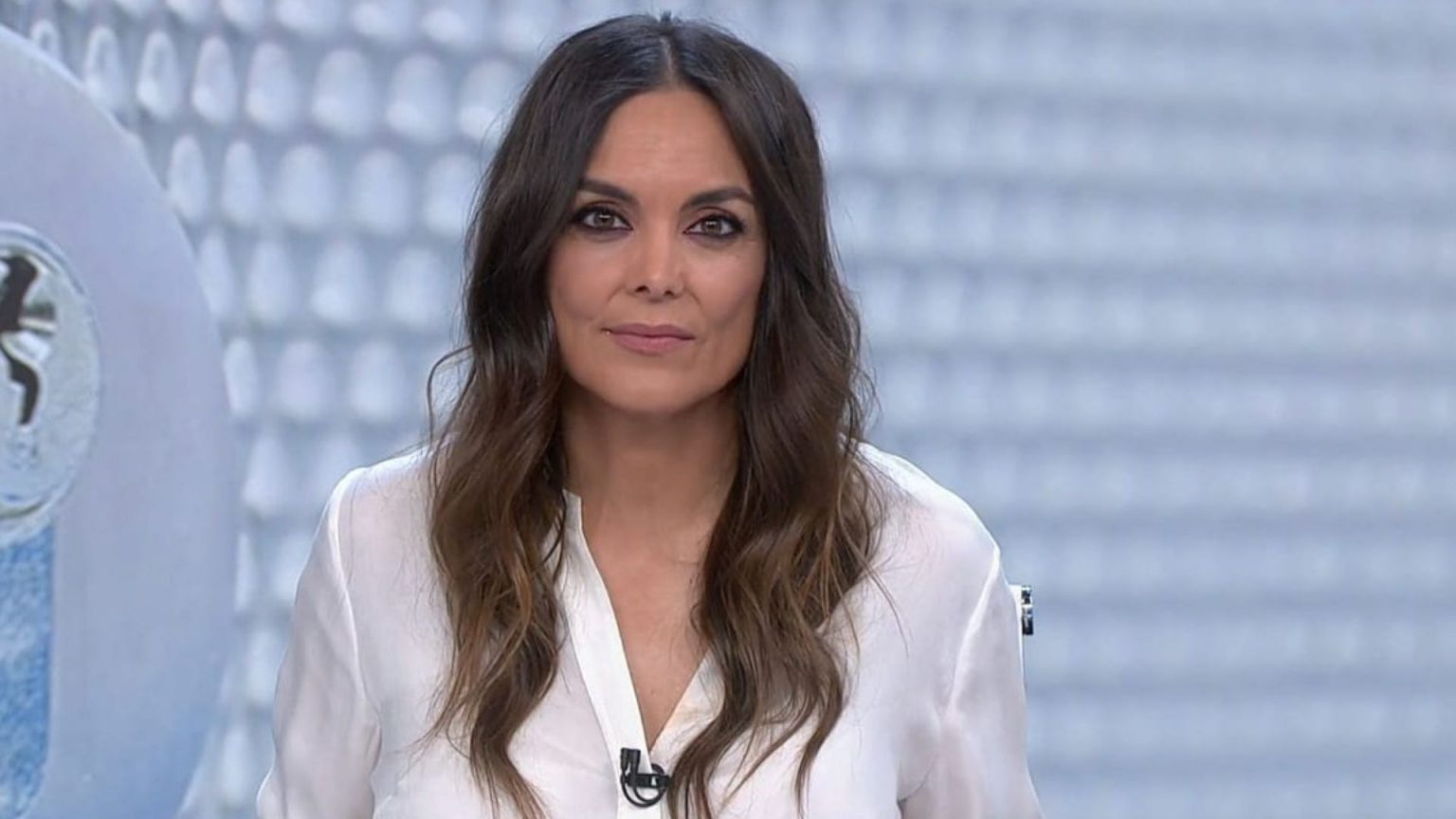 Mónica Carrillo, rota al anunciar la muerte de dos compañeras de 'Antena 3 Noticias'