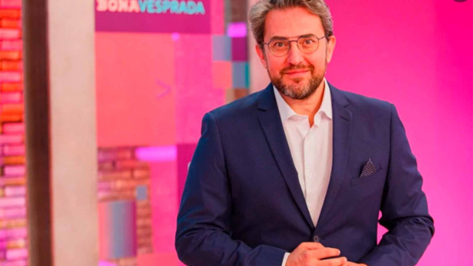 Máximo Huerta deja su programa en la televisión valenciana tras su sonada ausencia