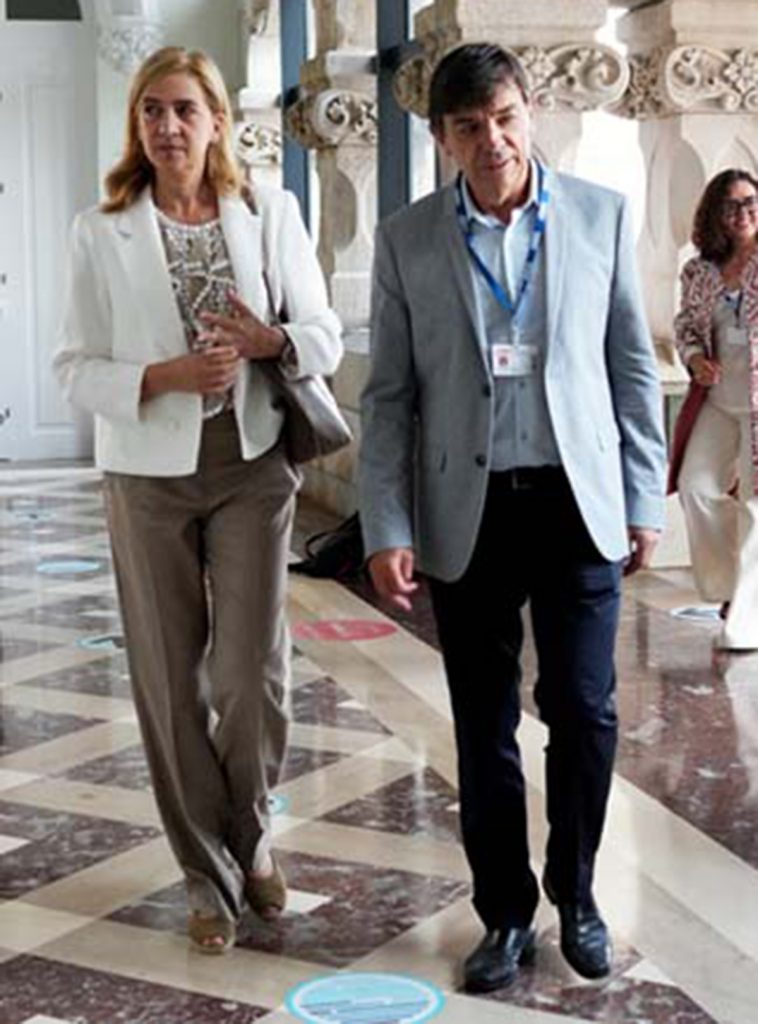 La Infanta Cristina reaparece más feliz que nunca en Santander