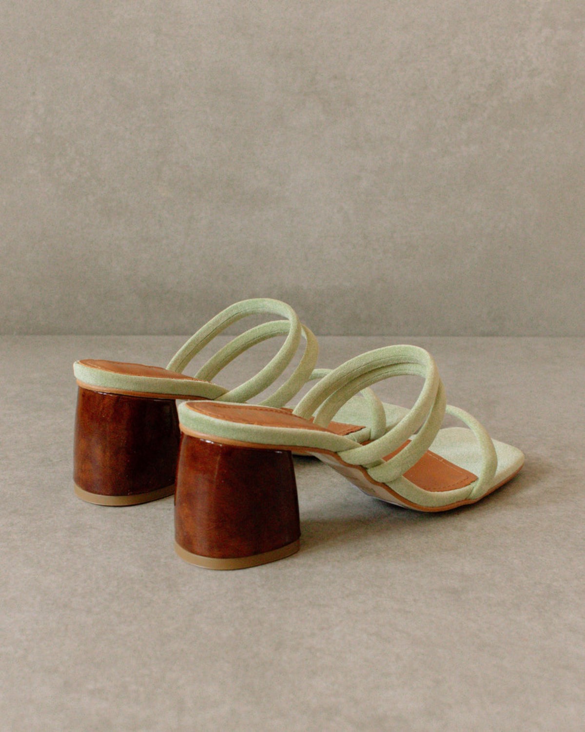 indiana-mint-sandals-alohas-747024-900x
