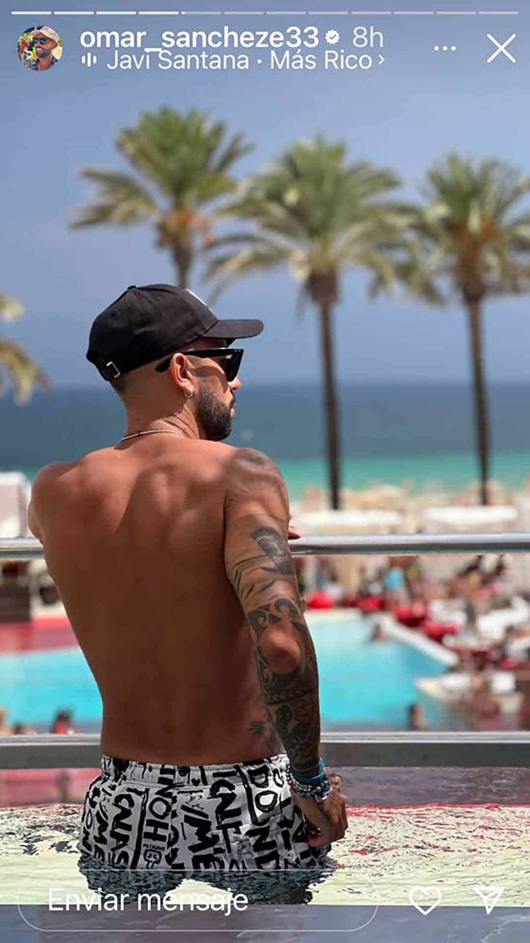 Omar Sánchez y Yulen Pereira, con el mismo bañador en Ibiza: ¿Casualidad o regalo envenenado?