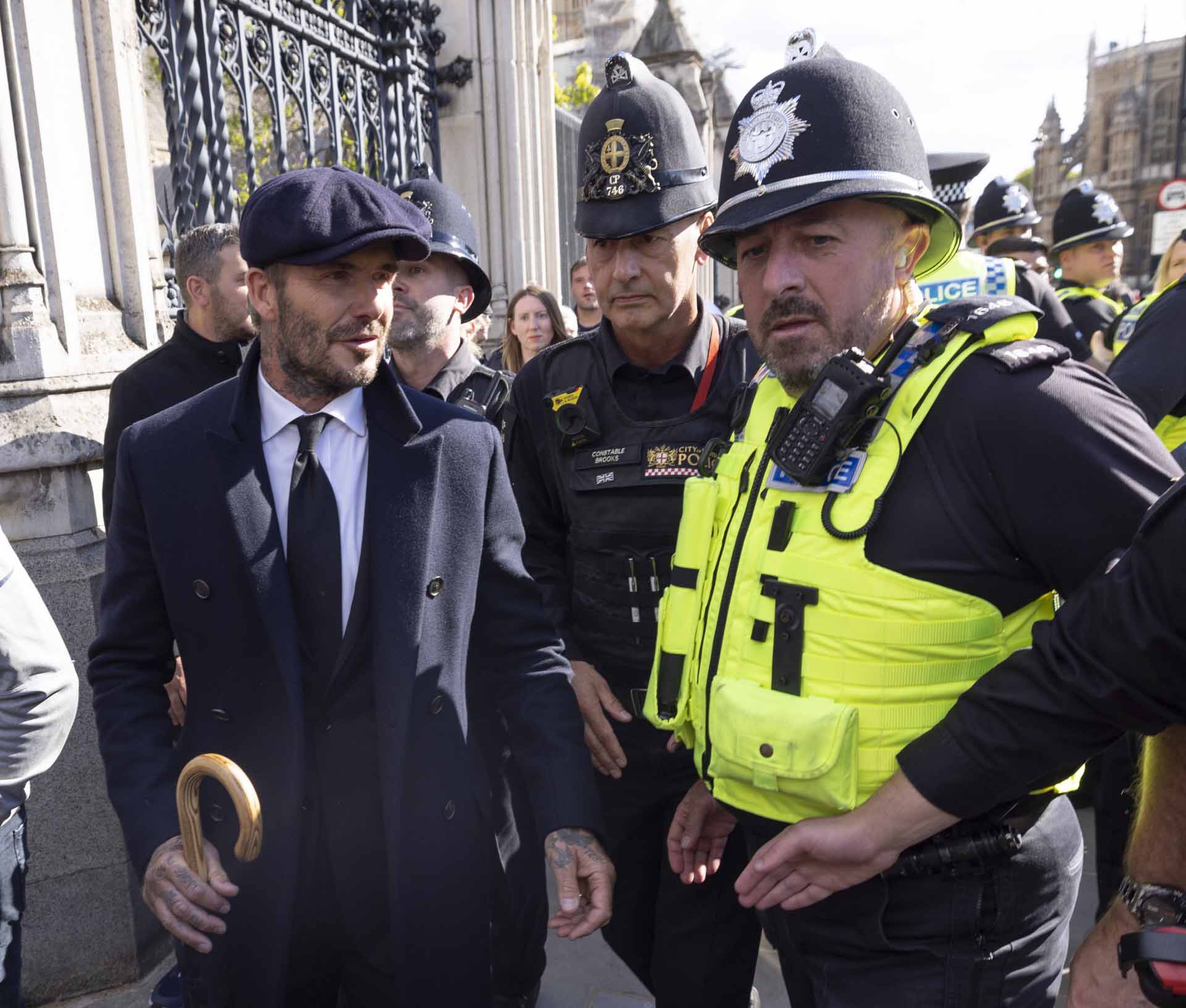 David Beckham revoluciona Londres al visitar la capilla ardiente de Isabel II
