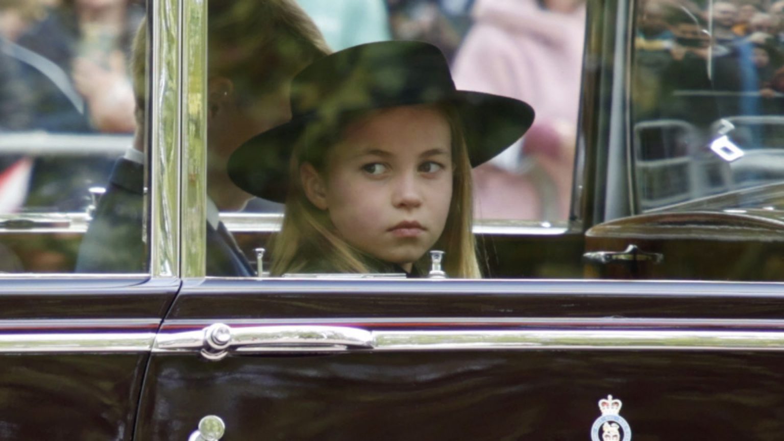 Las lágrimas de la princesa Charlotte en el funeral de Isabel II que han conmovido al mundo