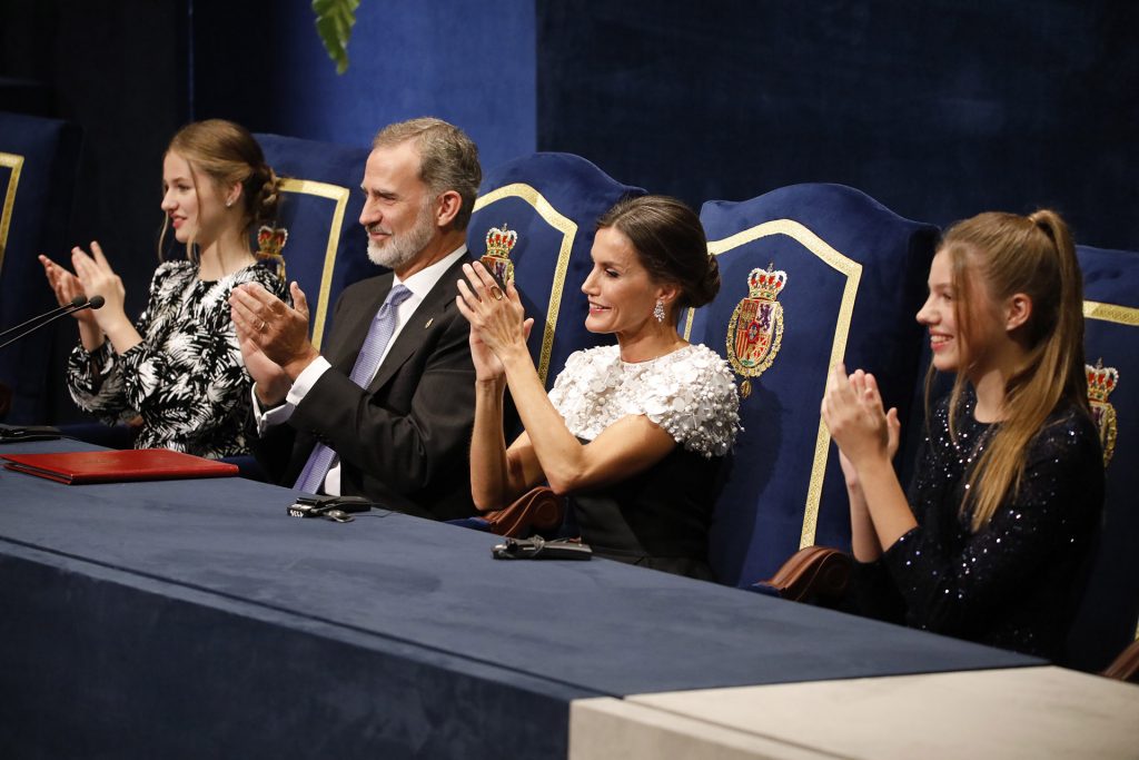 Paloma Rocasolano saca la lengua y otras anécdotas no vistas de los Premios Princesa de Asturias