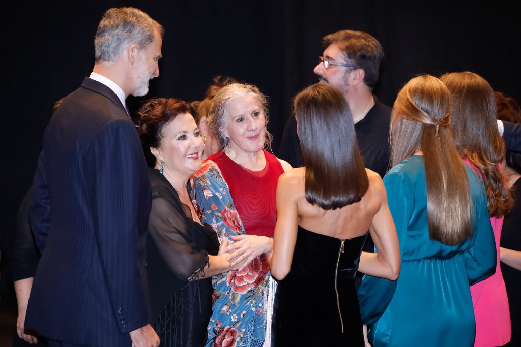 Selfies y músculos... La Reina Letizia, más fuerte que nunca en Asturias